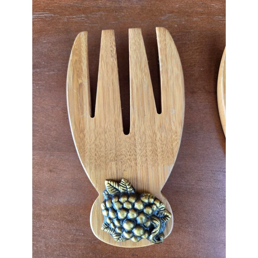 Michael Healy signed Wooden salad Hands Bronze grapes accent
